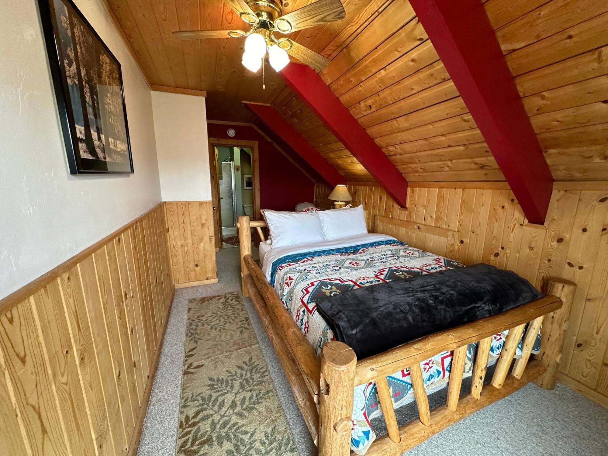 Mount Peale Country Inn La Sal Екстер'єр фото